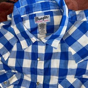 WRANGLER PEARL SNAP- Men’s Blue and White Wrangler Wrancher Pearl Snap